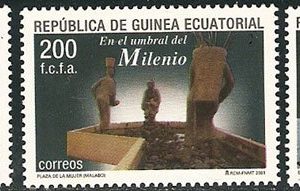 Sellos Guinea Ec. 300-02.En el umbral del Milenio