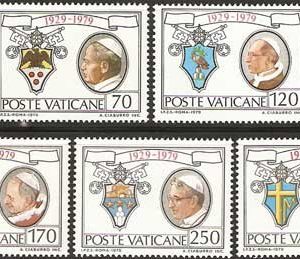 Serie sellos Vaticano 0678-84. L Aniversario Estado Vaticano