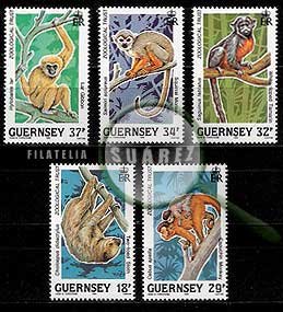 Serie de sellos Isla Guernsey nº 467/71 (**)