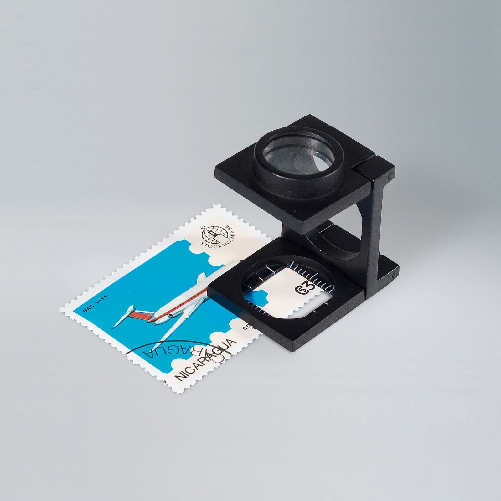 Lupa cuentahilos metal 10x . Leuchtturm